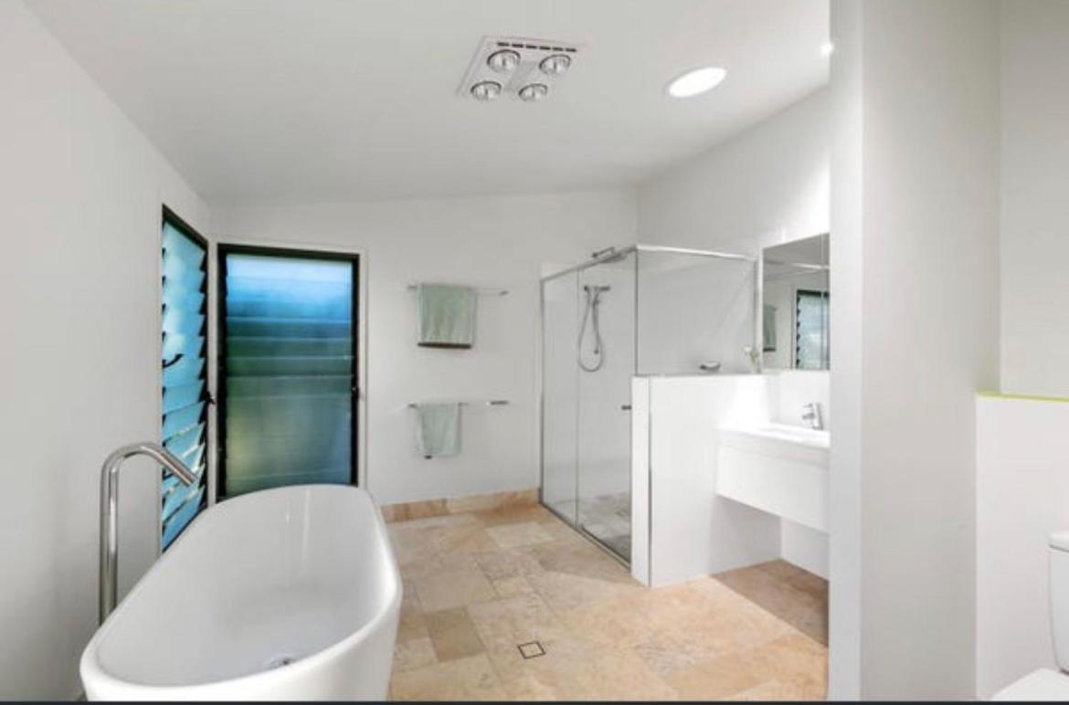 Dezen Accomodation Palmview Экстерьер фото