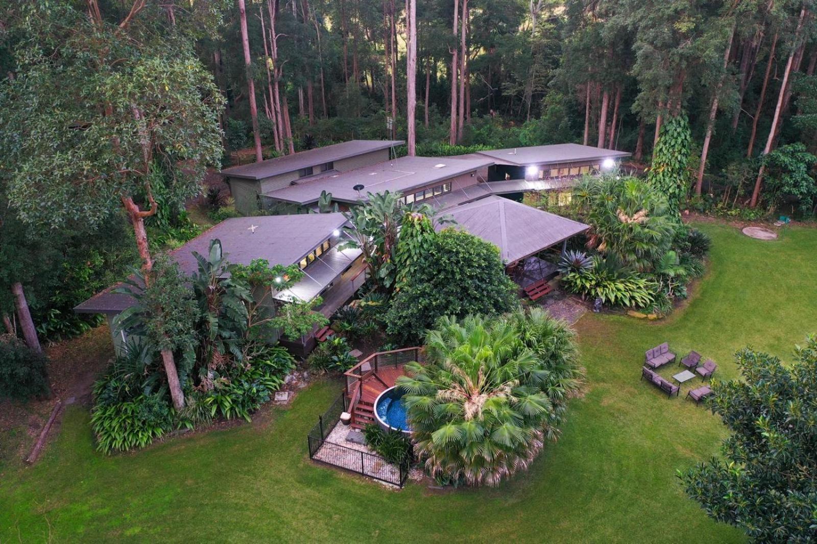 Dezen Accomodation Palmview Экстерьер фото